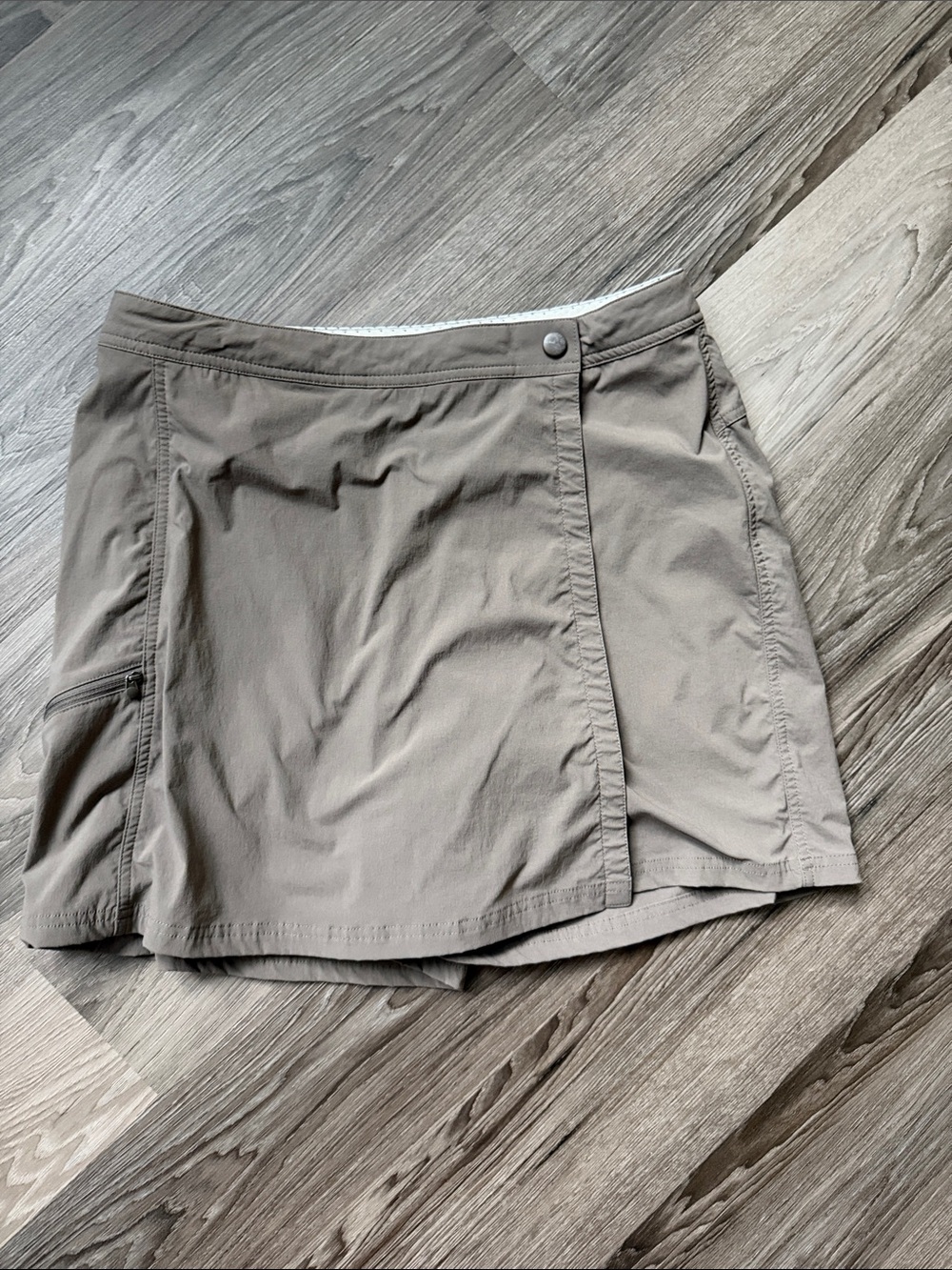 LL Bean Women’s Active Skort in Taupe